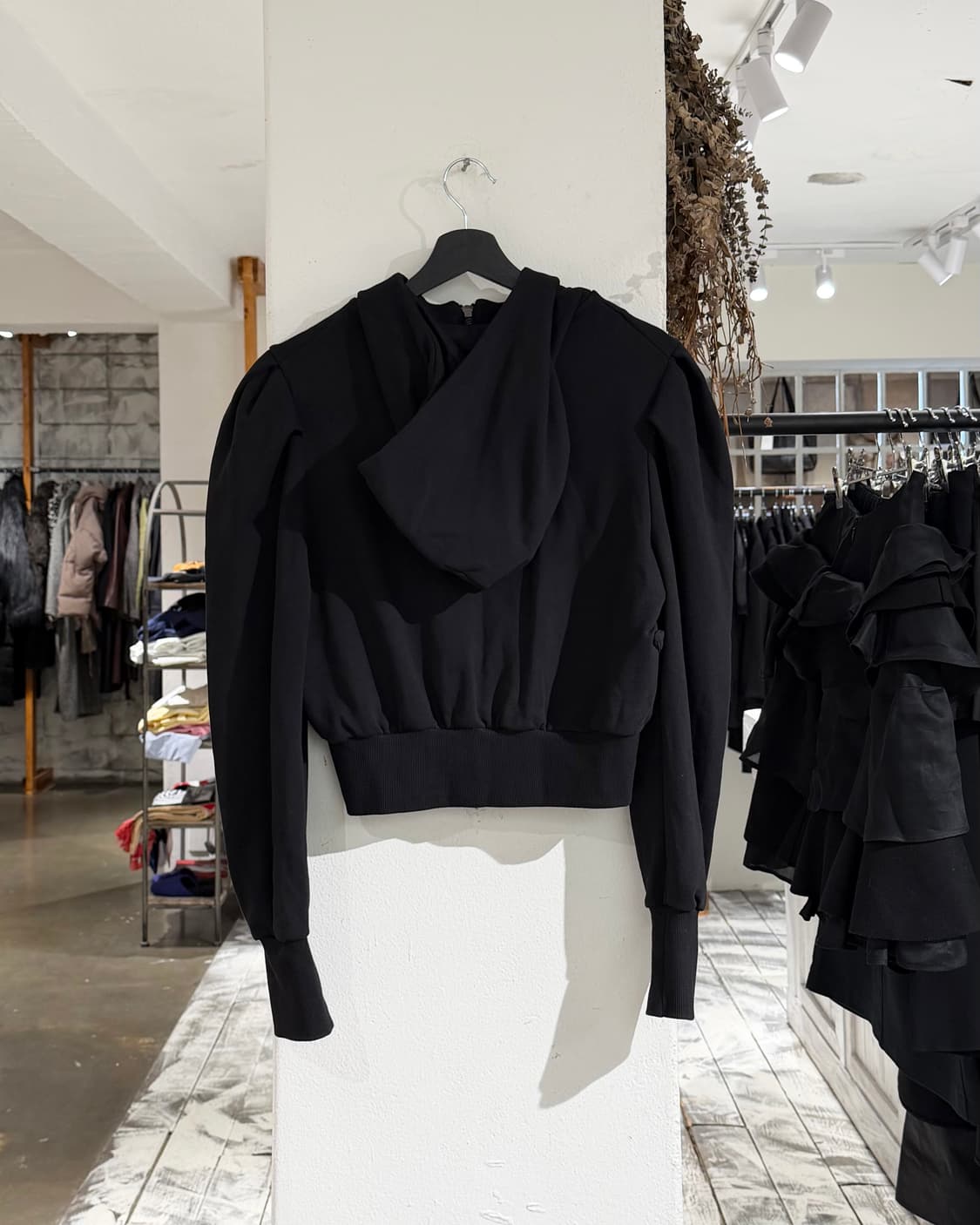 비비안웨스트우드 블랙 orb 크롭 래글런 퍼프슬리브 후디 집업 상품이미지7