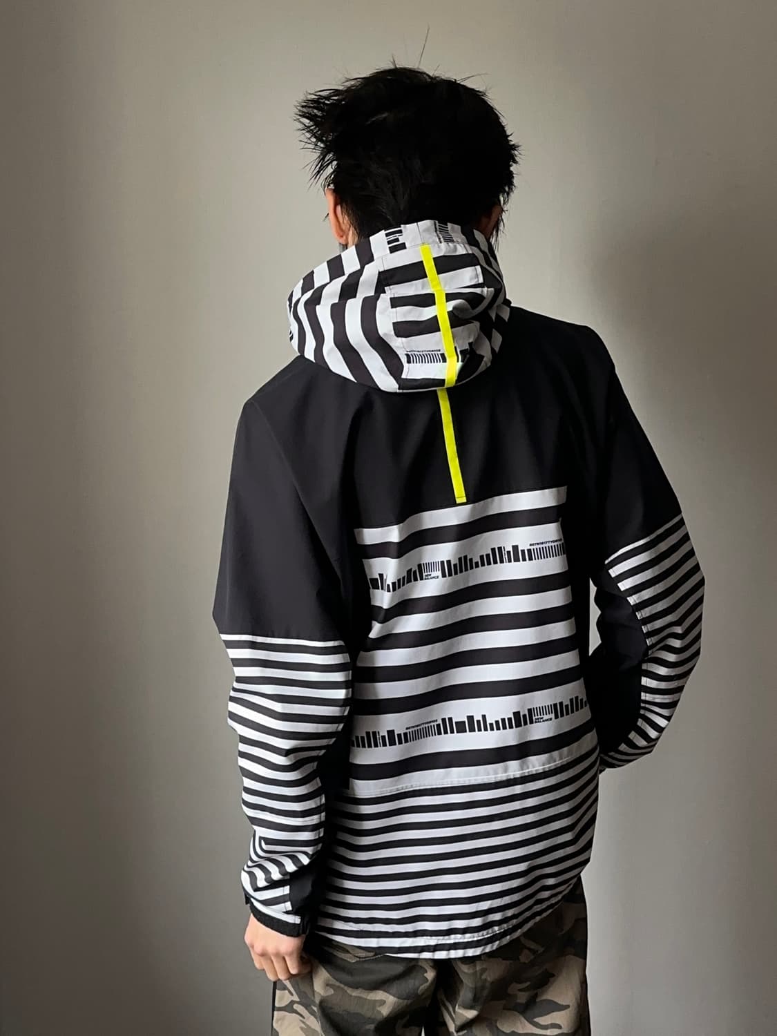 New Balance Golf 이레귤러 스트라이프 윈드 브레이커 상품이미지7