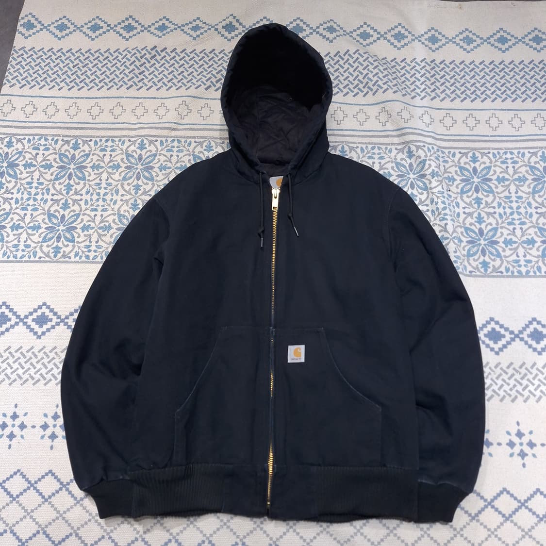 칼하트 J140 피그먼트블랙 덕캔버스 이너퀼팅 액티브자켓 후드집업 상품이미지3