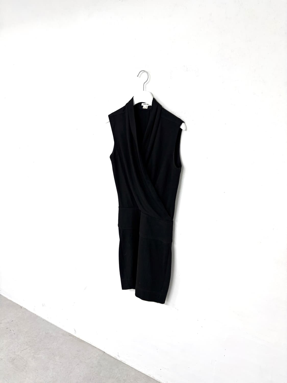 Helmut Lang Sleeveless V-Neck Dress 상품이미지2