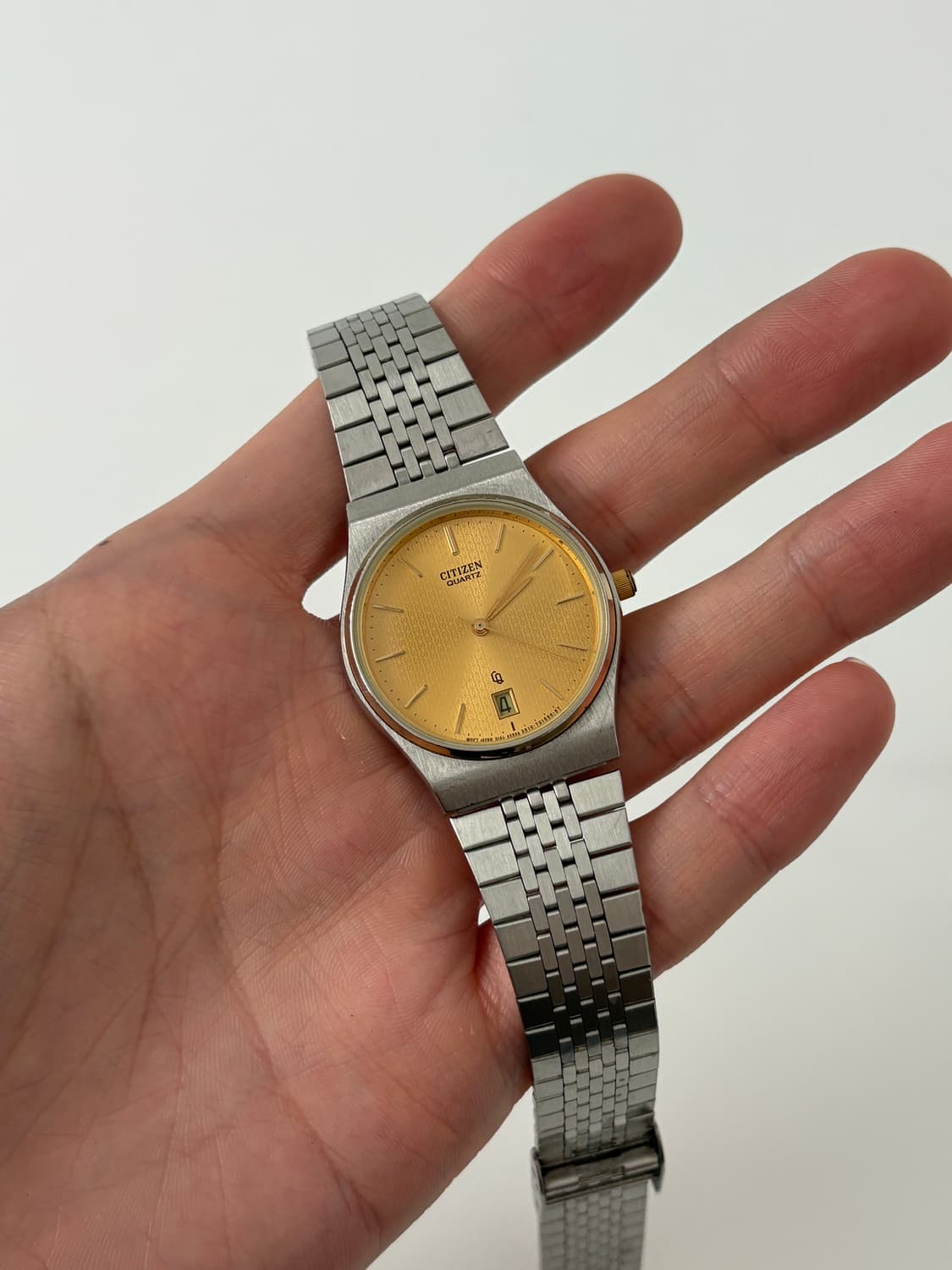 80s CQ gold dial silver quartz 상품이미지2