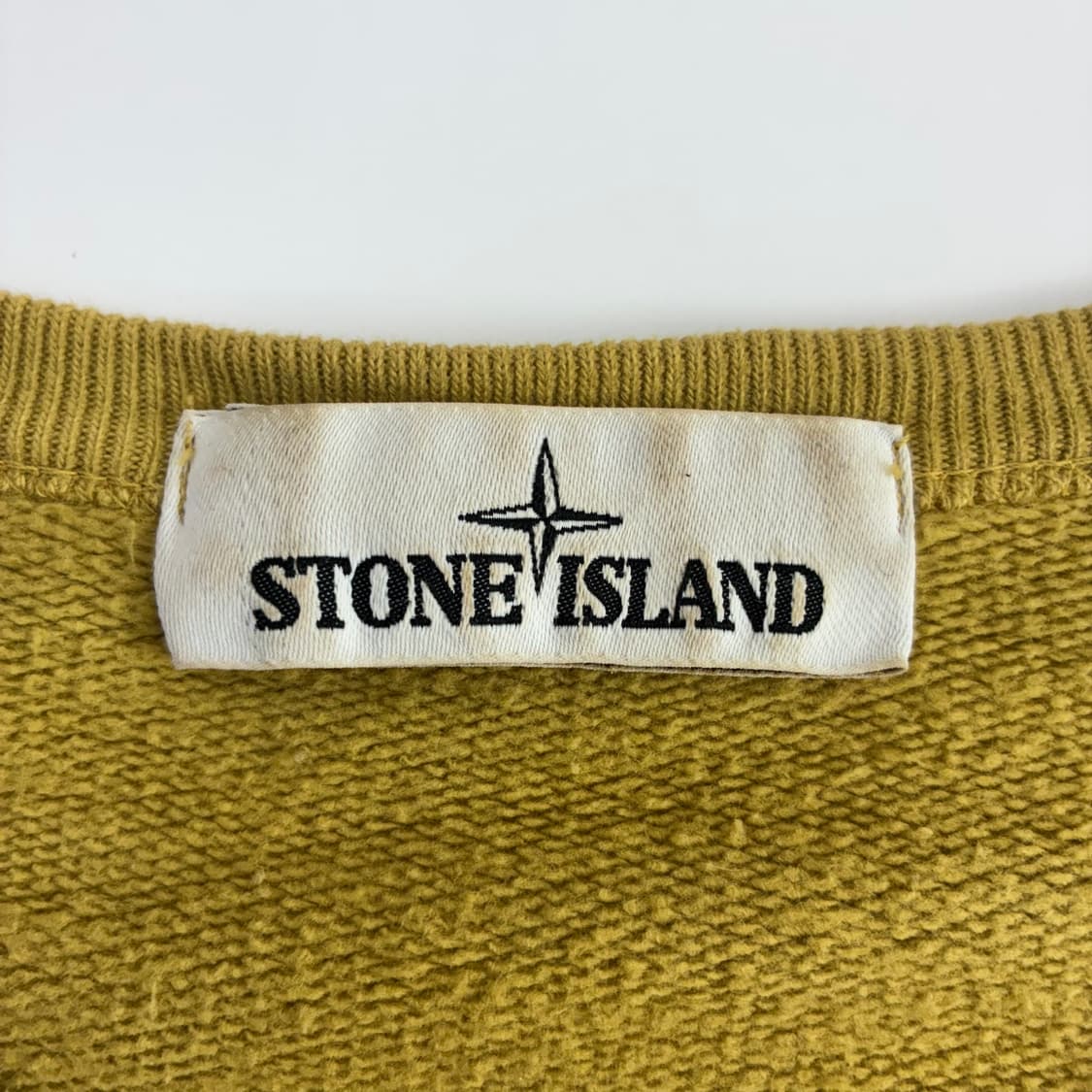 Stone Island 스톤 아일랜드 머스타드 옐로우 와펜 맨투맨 상품이미지4
