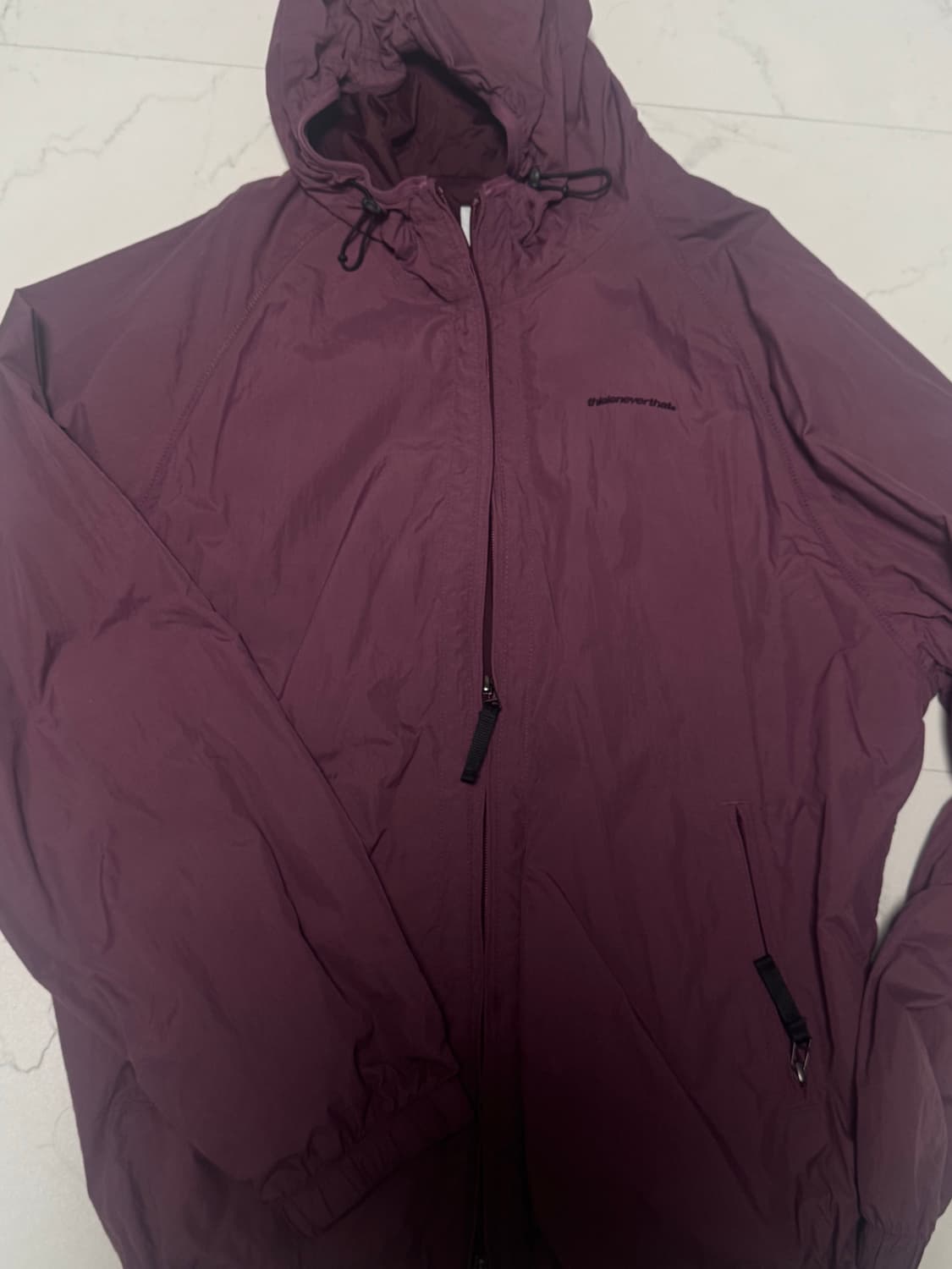 디스이즈네버댓 바람막이 SP-Logo Windbreaker Plum 상품이미지3