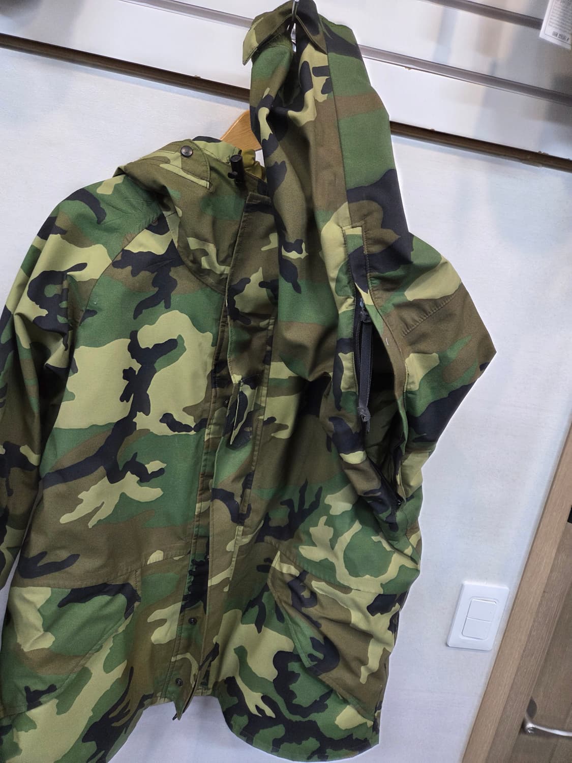 밀리터리 고어텍스 카모 자켓 L short 상품이미지3