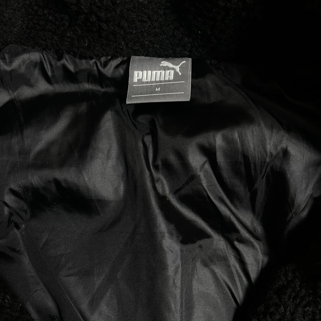 퓨마 자수로고 덕다운 푸퍼 쉐르파 플리스 패딩 점퍼 블랙 y 4780 상품이미지8