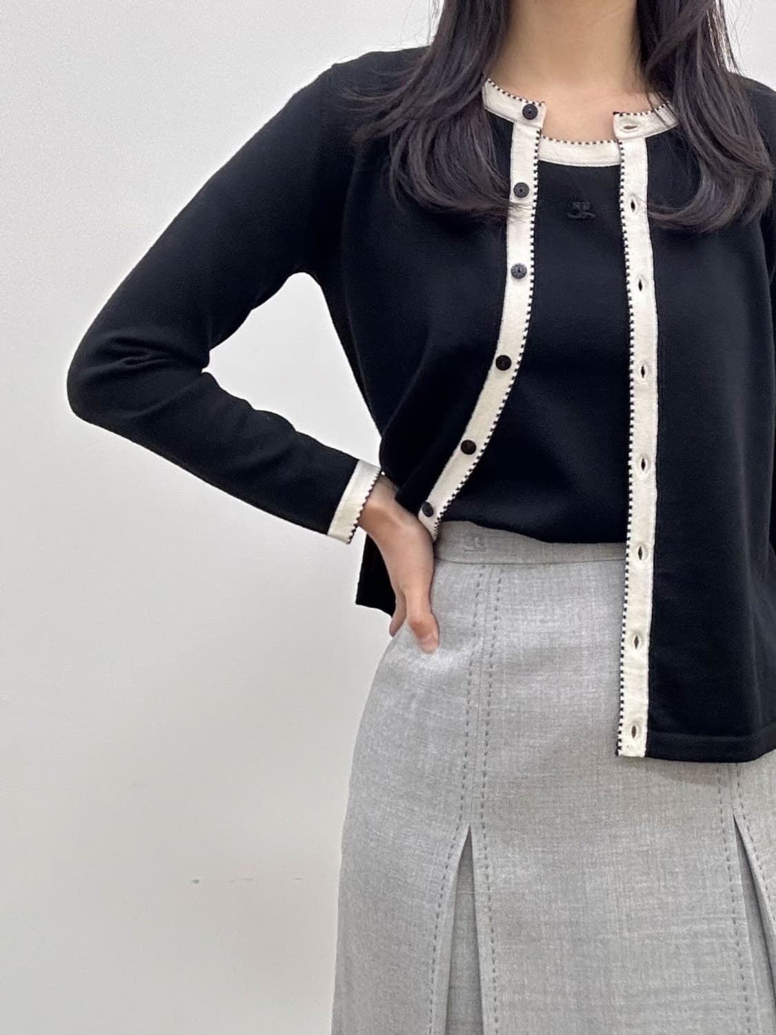 courreges / 꾸레쥬 블랙 울 니트 +가디건 세트  상품이미지9