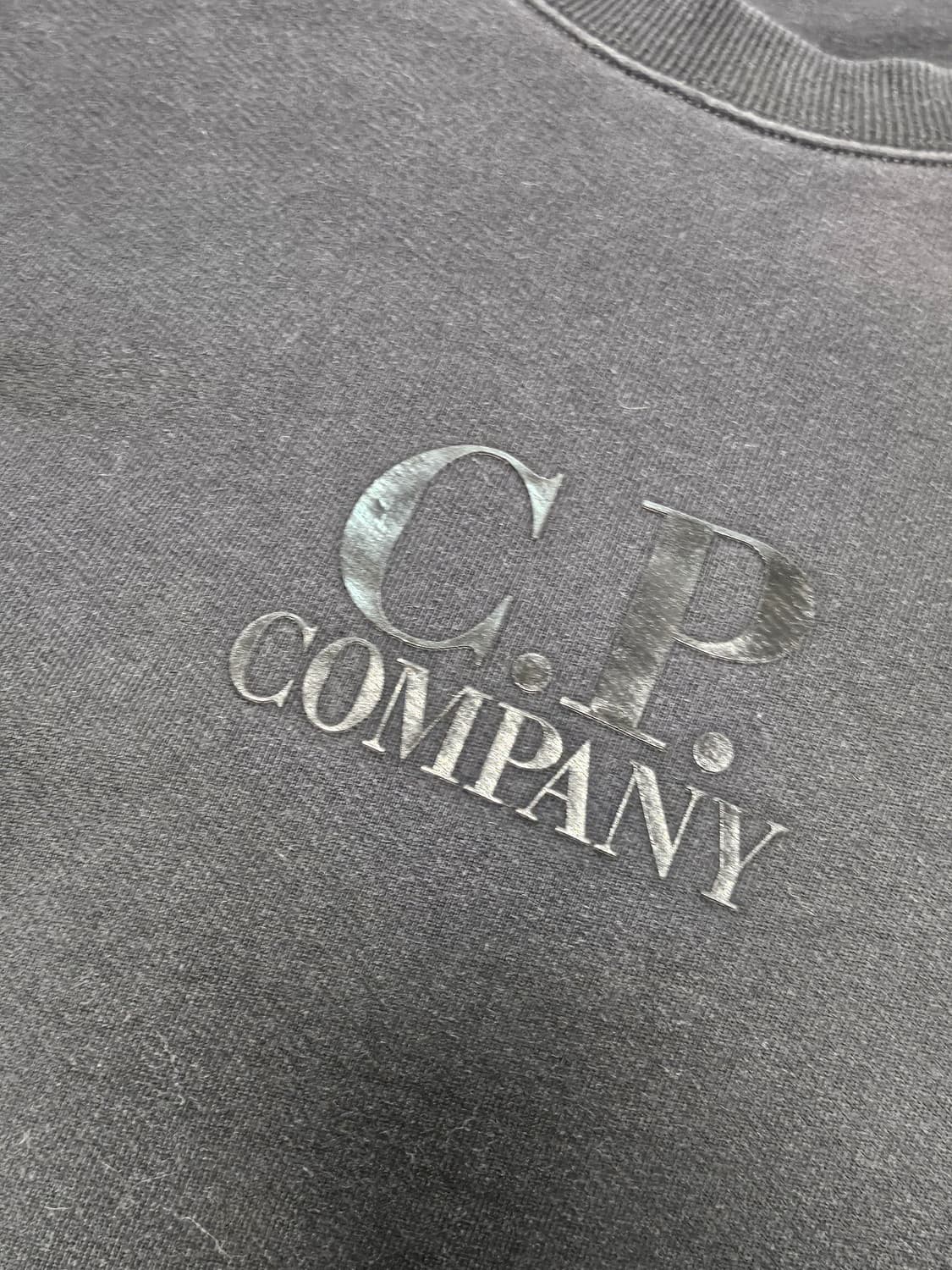 C.P 컴퍼니 빅로고 맨투맨 블랙 M 상품이미지3