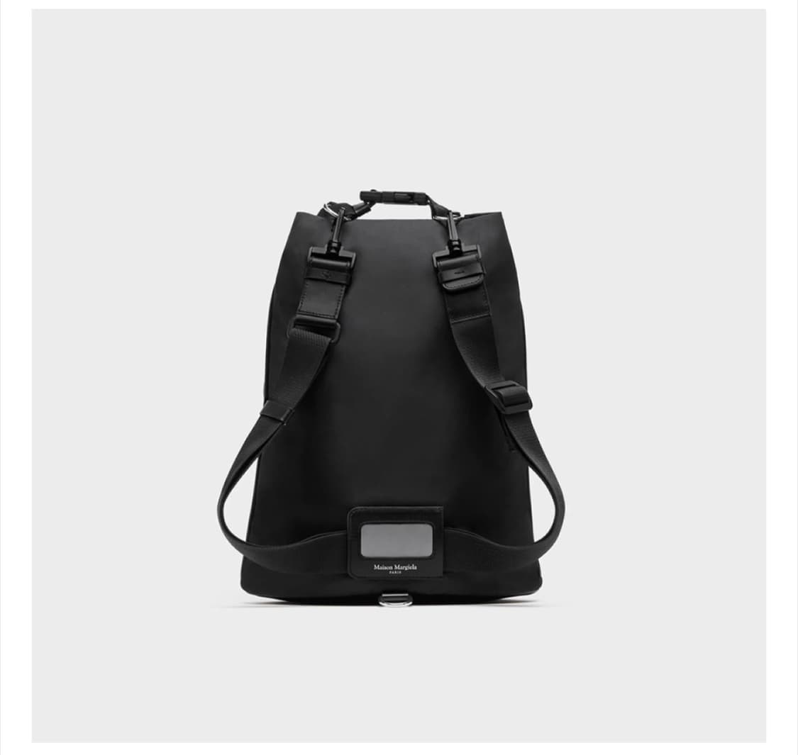 메종마르지엘라 하이테크 롤업 백팩 블랙 상품이미지4