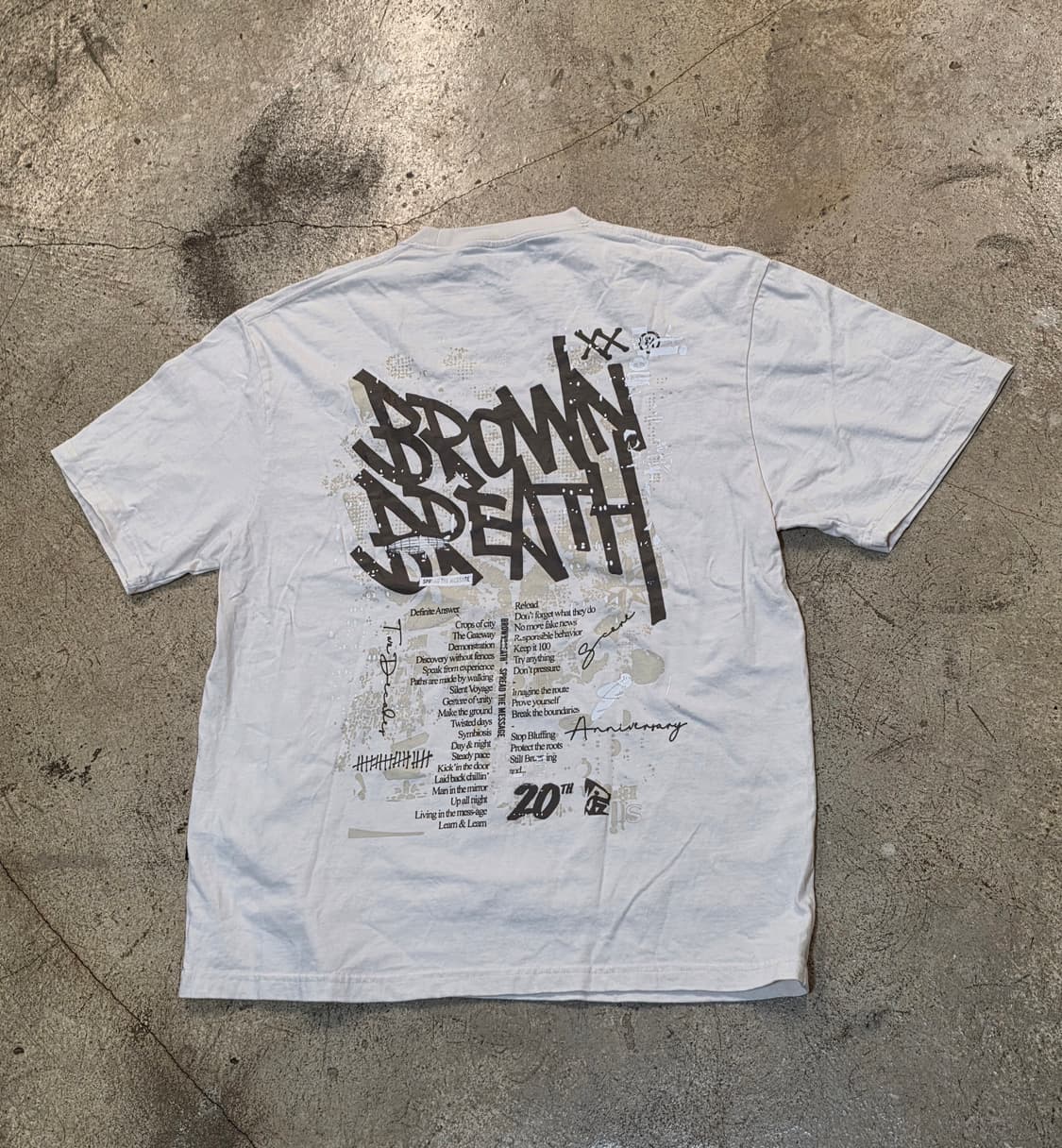 BROWN DETH 20주년 기념 반팔 티셔츠 상품이미지1