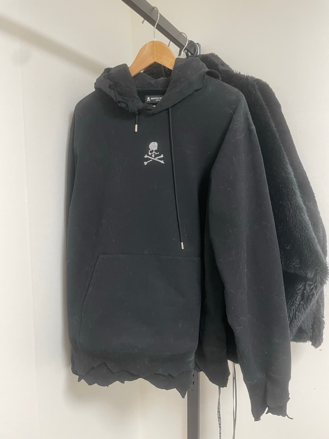 매장가300 헐값30 정품 마스터마인드 재팬 후드티셔츠M사이즈 상품이미지1