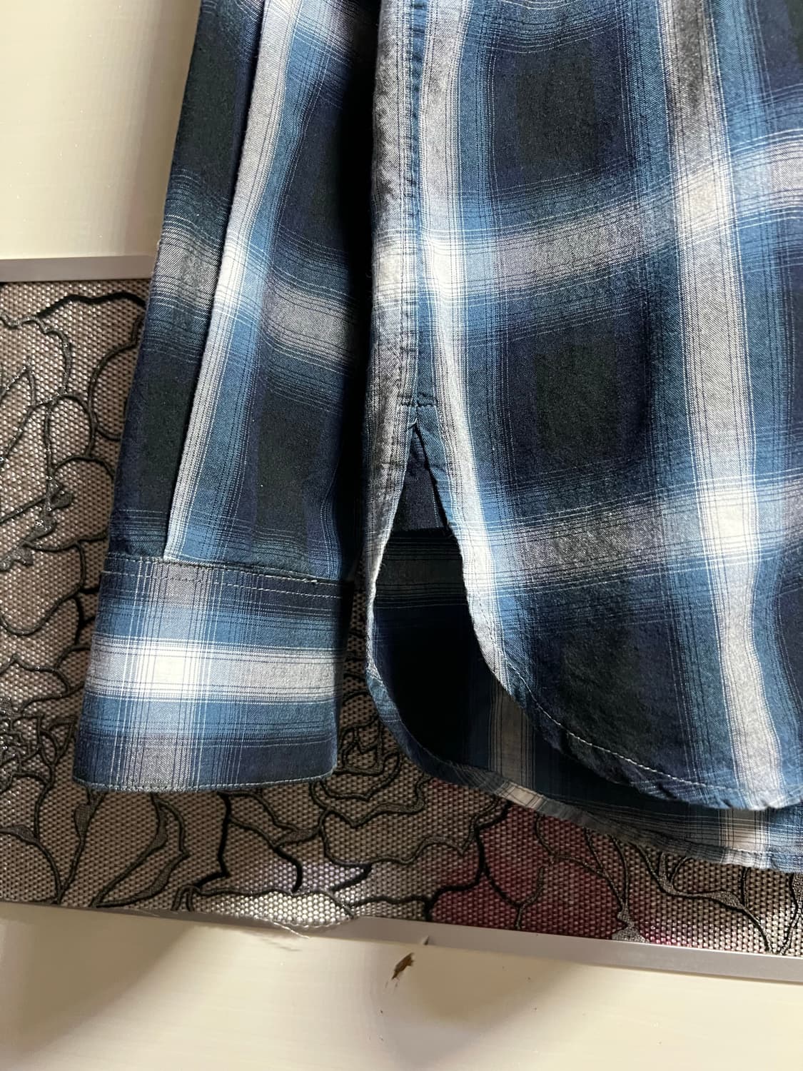 생로랑 블루 체크셔츠 상품이미지3