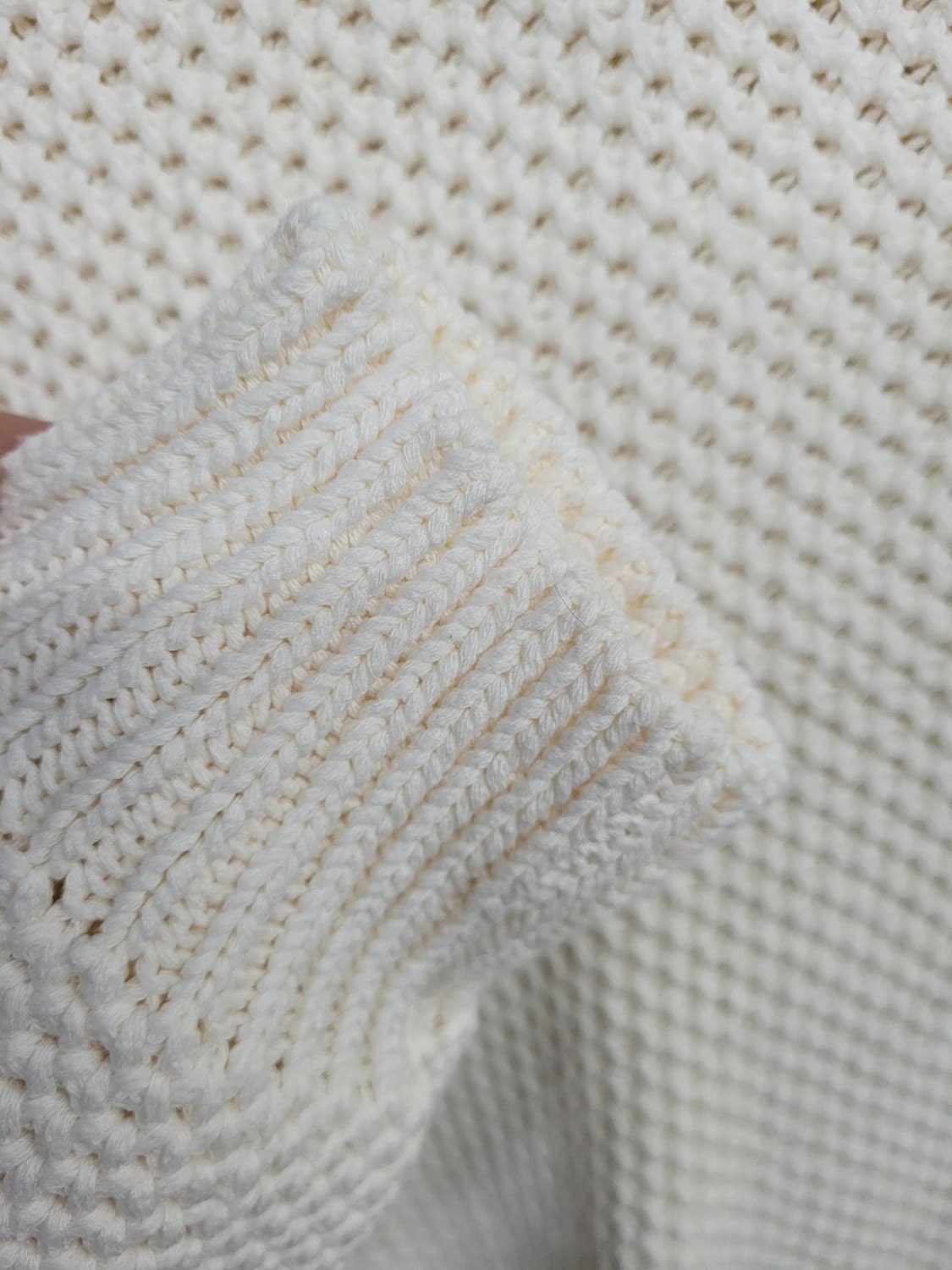 비슬로우 세미 오버핏 세일러 카라 니트 상품이미지7