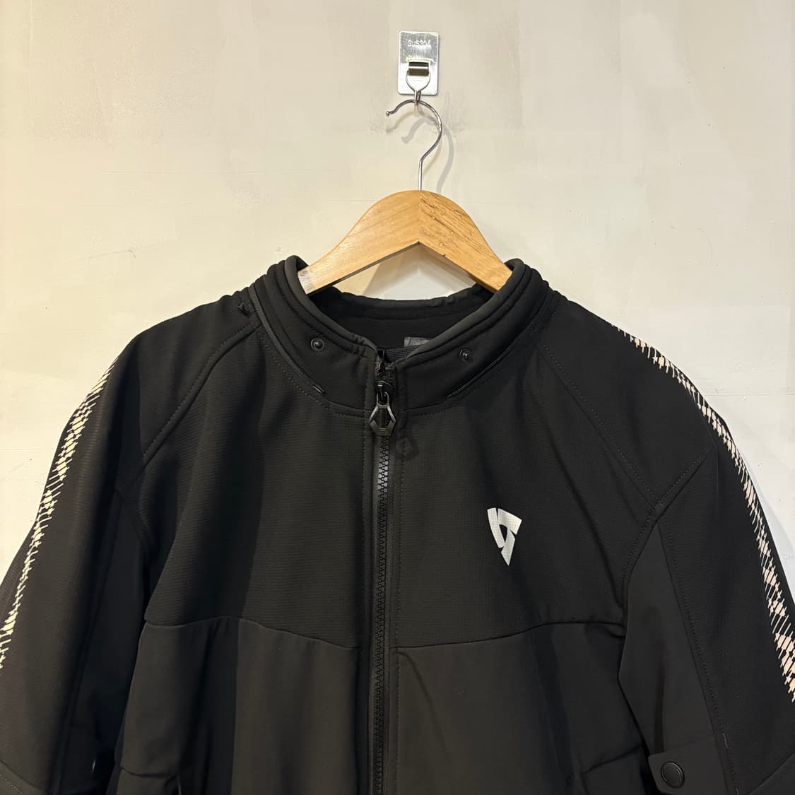 레빗 바이커 블랙 상품이미지3