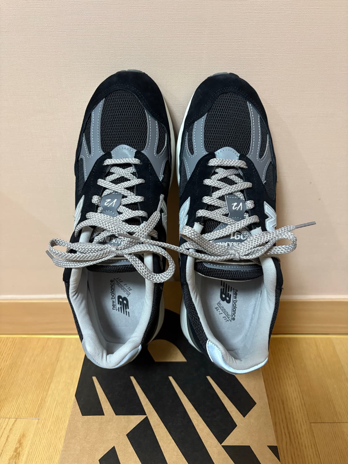 뉴발란스 991v2 290 블랙 상품이미지2