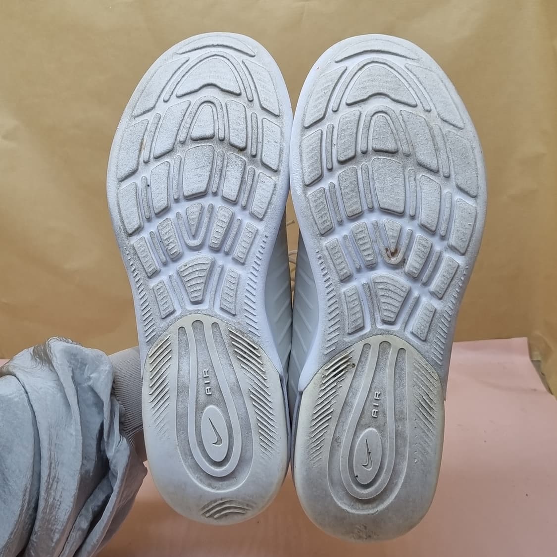 나이키 에어맥스 엑시스 운동화250 상품이미지3