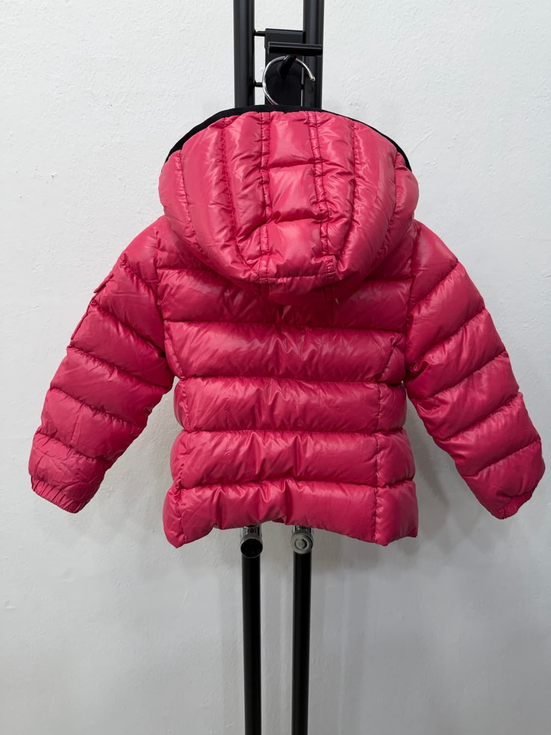 정품) 몽클레어 키즈 핑크 패딩 점퍼 2Y 상품이미지5