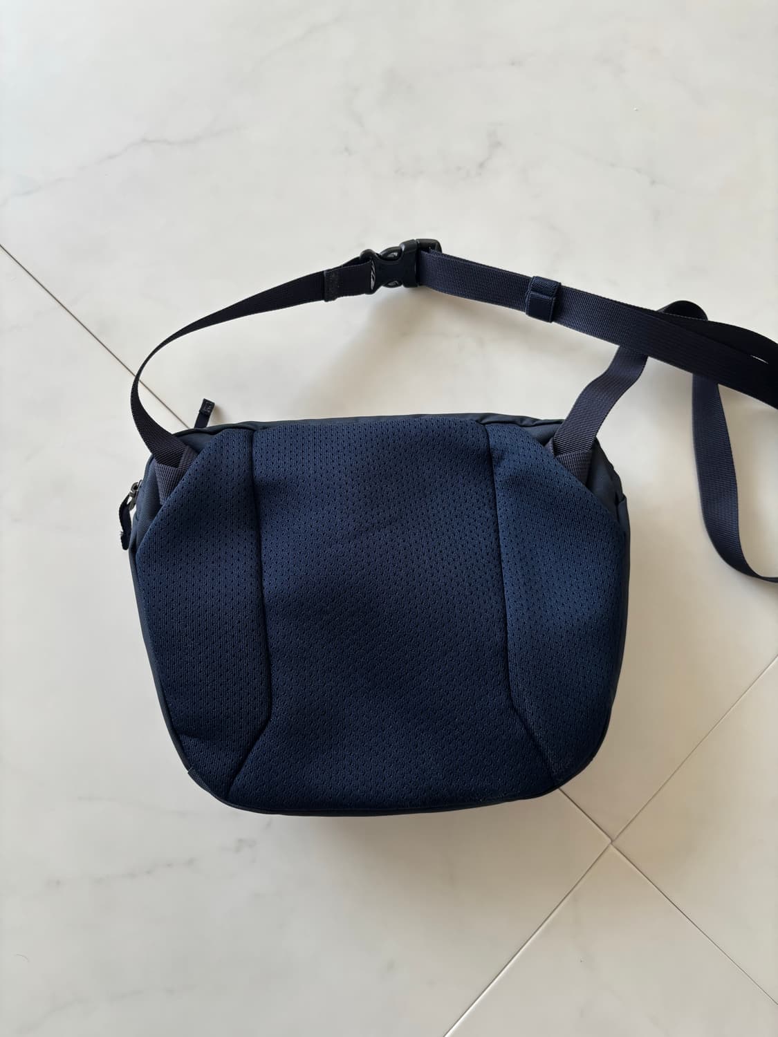 아크테릭스 맨티스 2 웨이스트팩 블랙 사파이어 상품이미지3