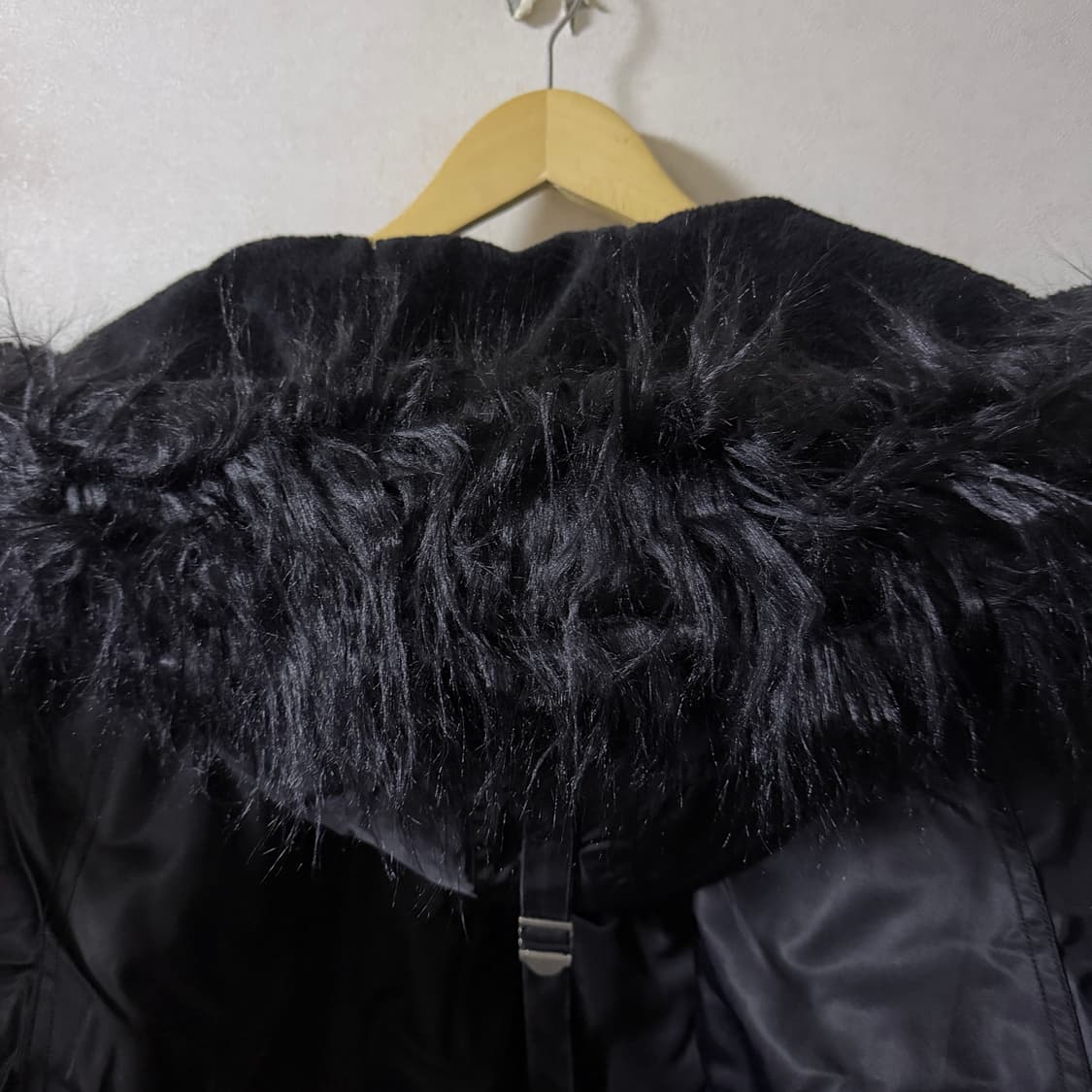 선데이오프클럽 퍼후디드봄버 Fur Hooded Bomber 사이즈 2 상품이미지8