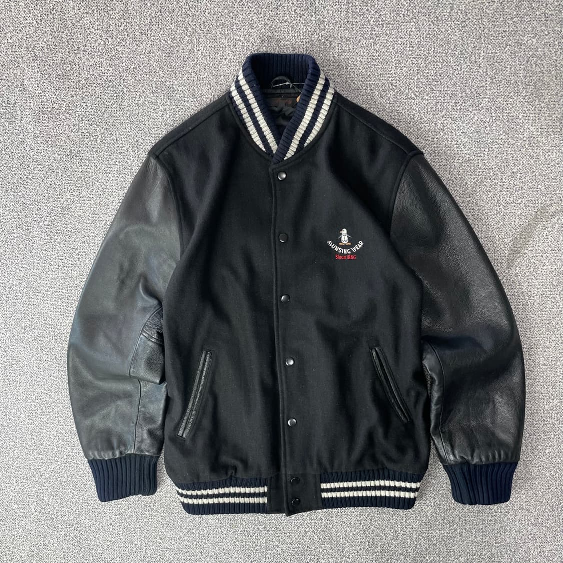 먼싱웨어 바시티 자켓 상품이미지1