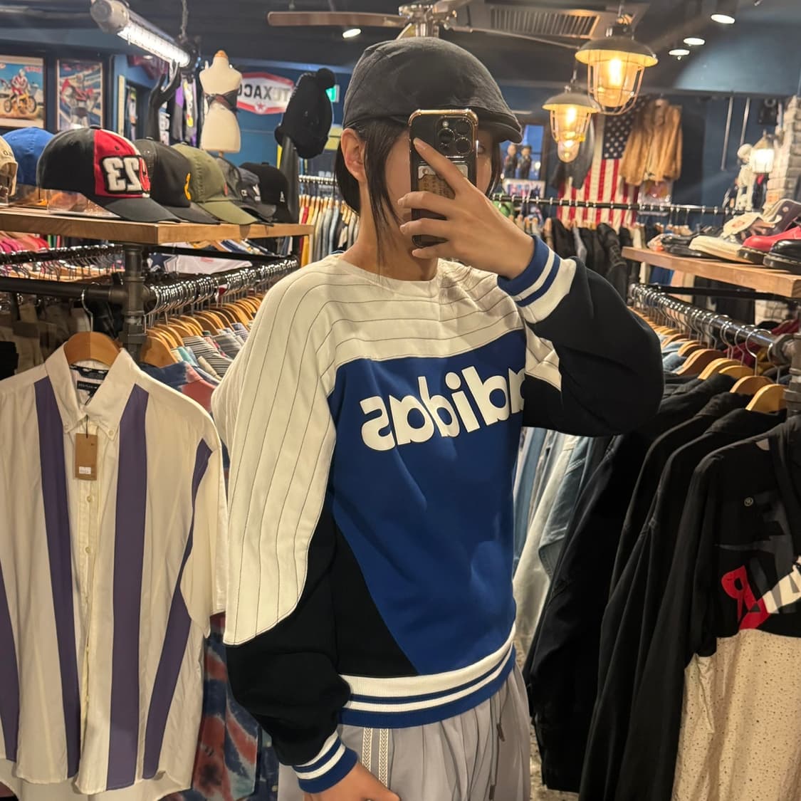 adidas 아디다스 니고 블락드 맨투맨 상품이미지2