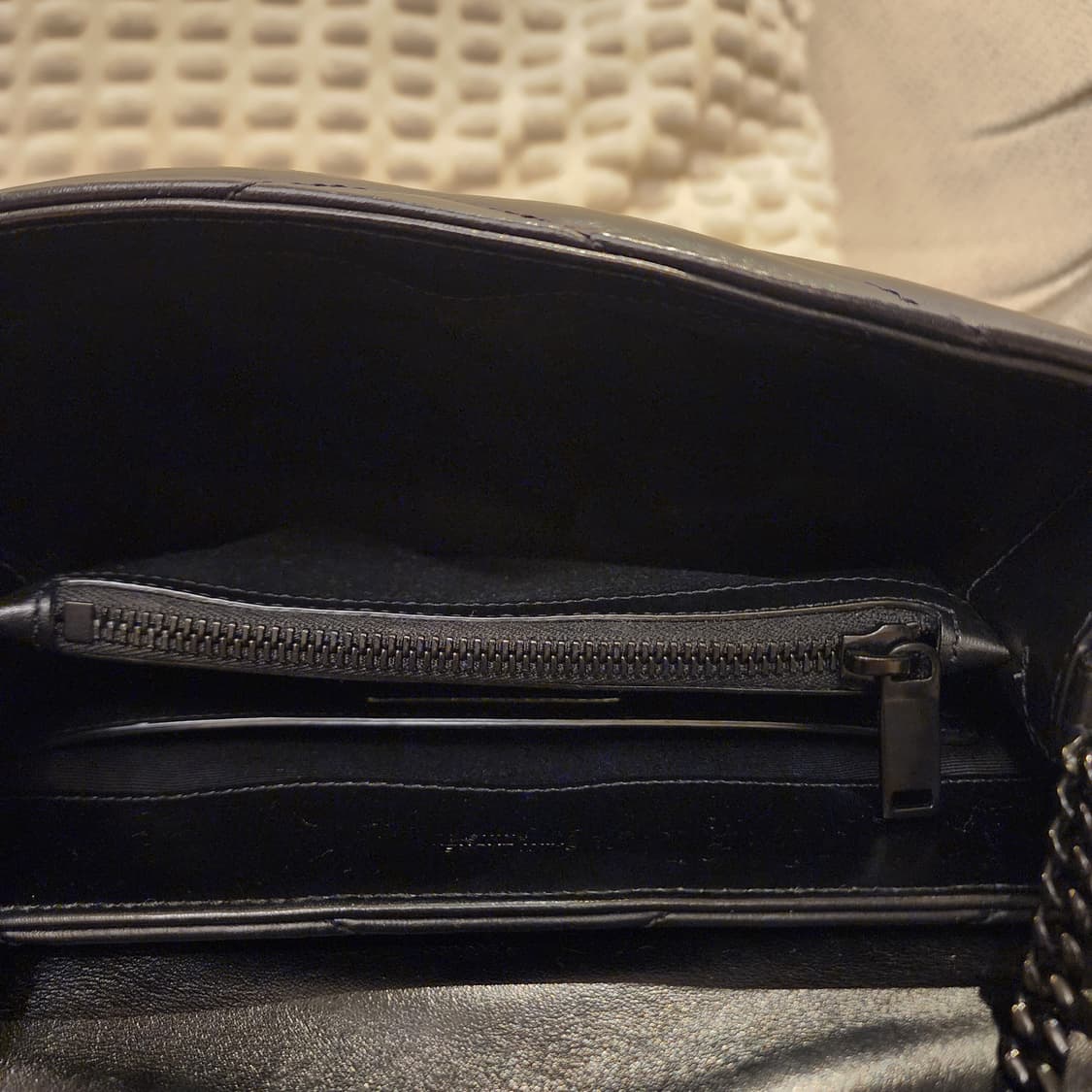 초민트급 생로랑 루루 스몰 숄더백 올블랙 상품이미지7