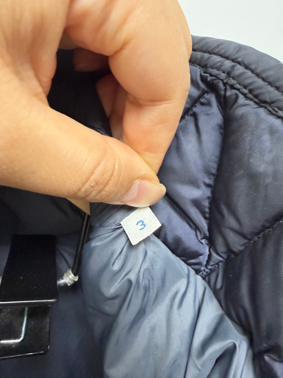 정품 몽클레어 아토스 패딩베스트 상품이미지3