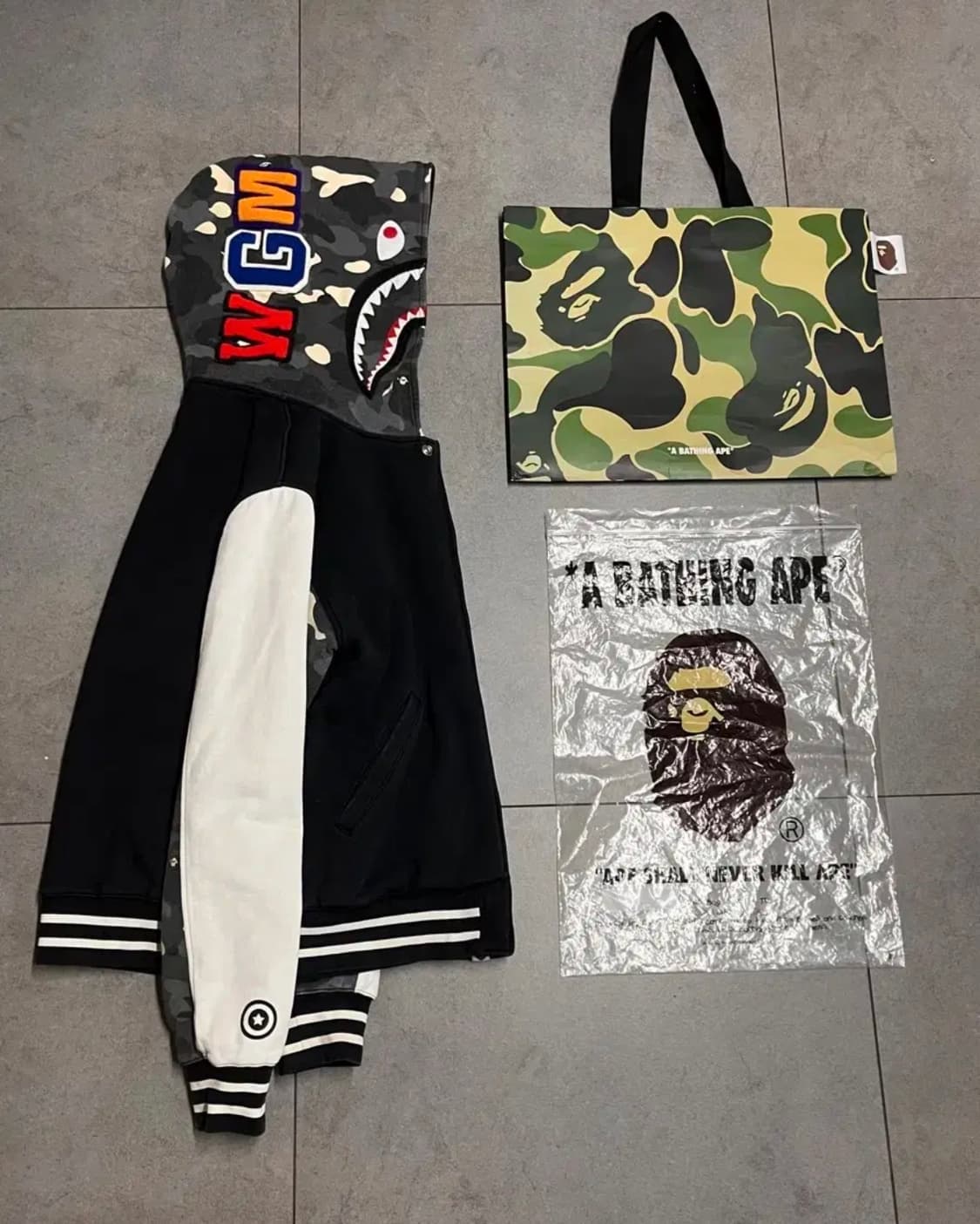 베이프 바시티 자켓 샤크 L 상품이미지1