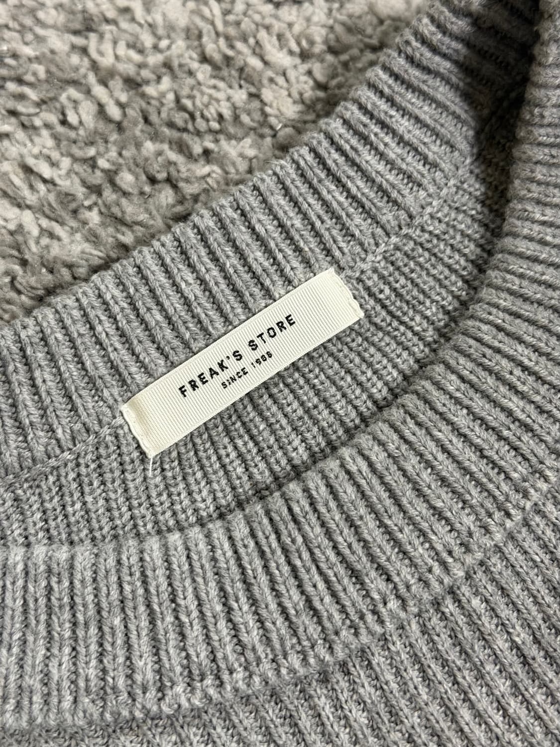 프릭스스토어 하이게이지 립 니트 상품이미지6