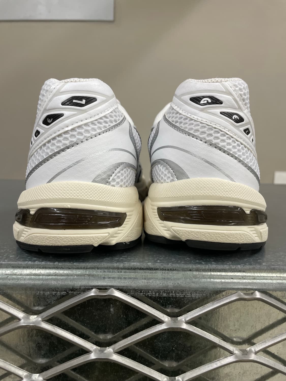 아식스 젤 1130 화이트 클라우드 그레이 265 (gr-4223) 상품이미지3