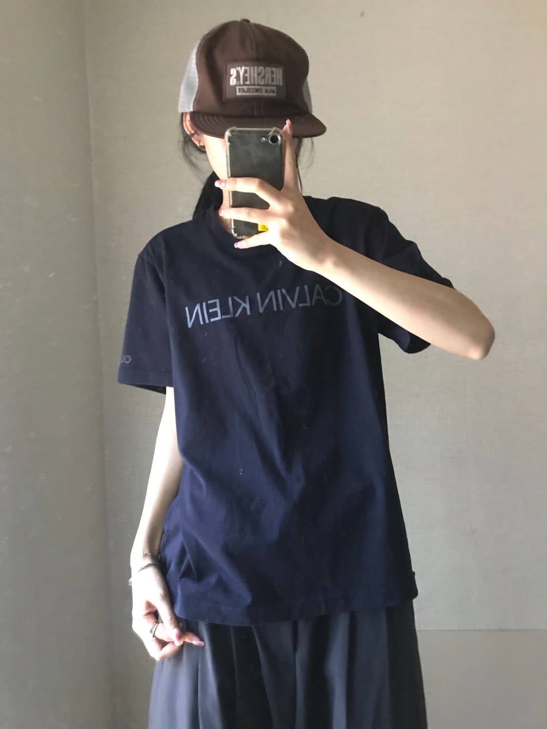 켈빈클라인 네이비 로고 반팔티셔츠 상품이미지3