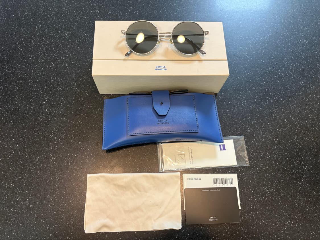 젠틀몬스터 미드나잇선02 블랙틴트  상품이미지1