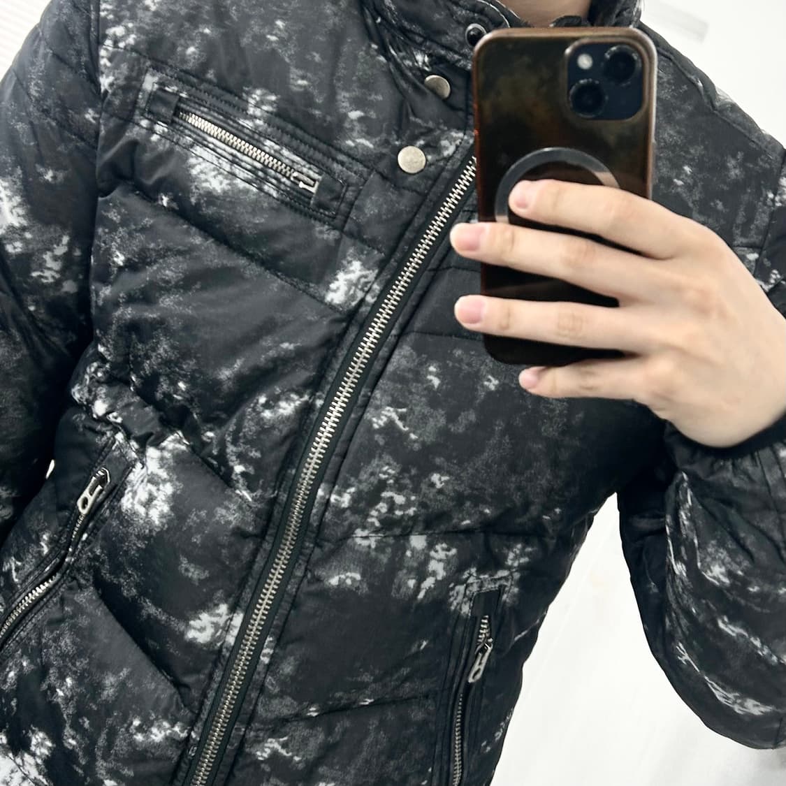 디젤 커틀래스 언밸런스 구스다운 패딩 상품이미지4