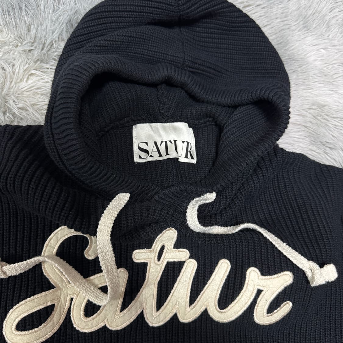 새터 아플리케 캐시미어 니트 후드티 M사이즈 남녀공용 상품이미지2