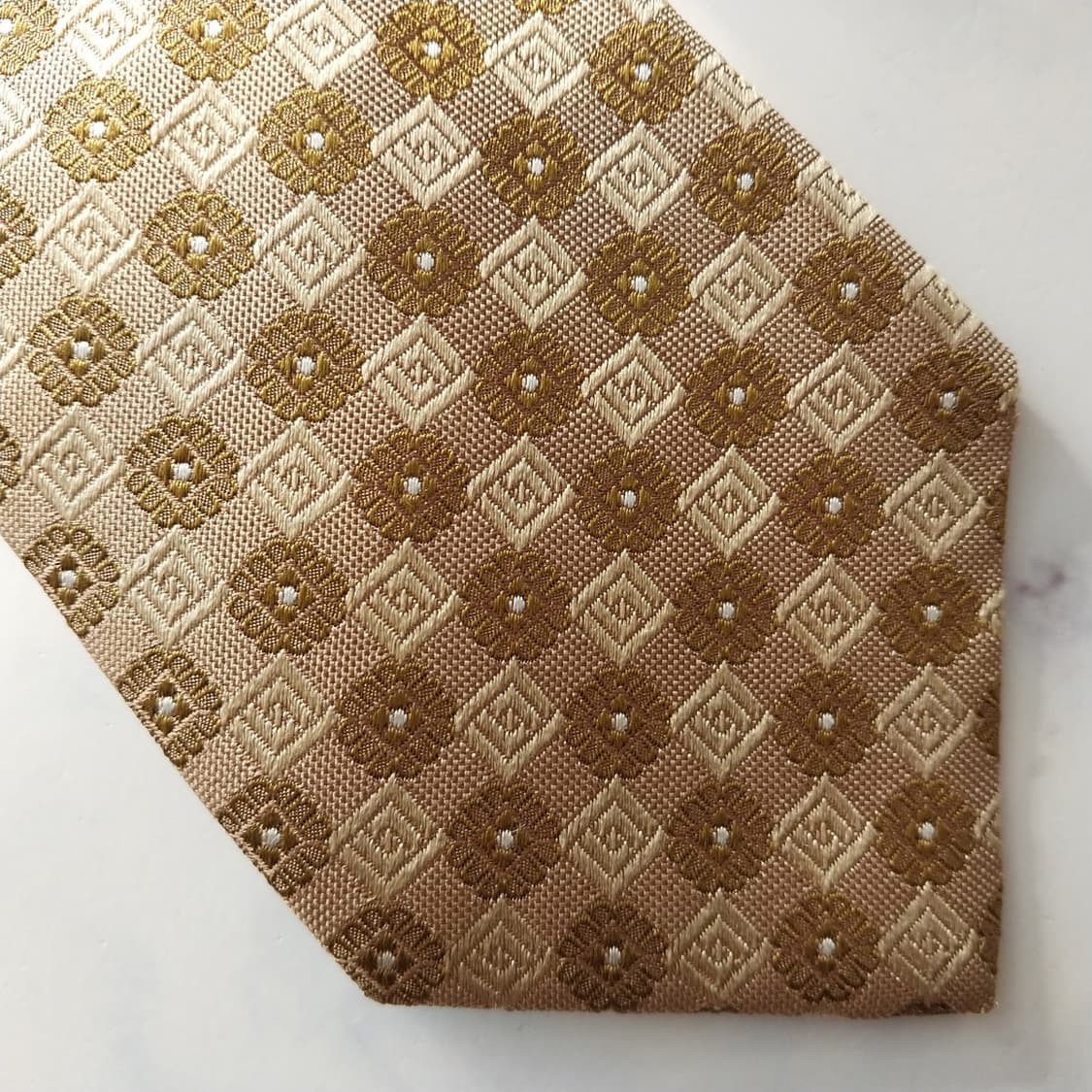 휴고보스 실크 브라운 자카드 넥타이 9.2cm A+등급 K1855
 상품이미지8