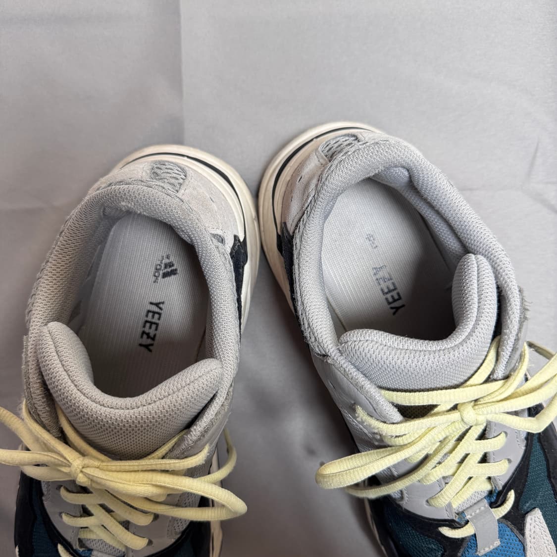 [270] 아디다스 이지부스트 700 웨이브 러너 상품이미지5