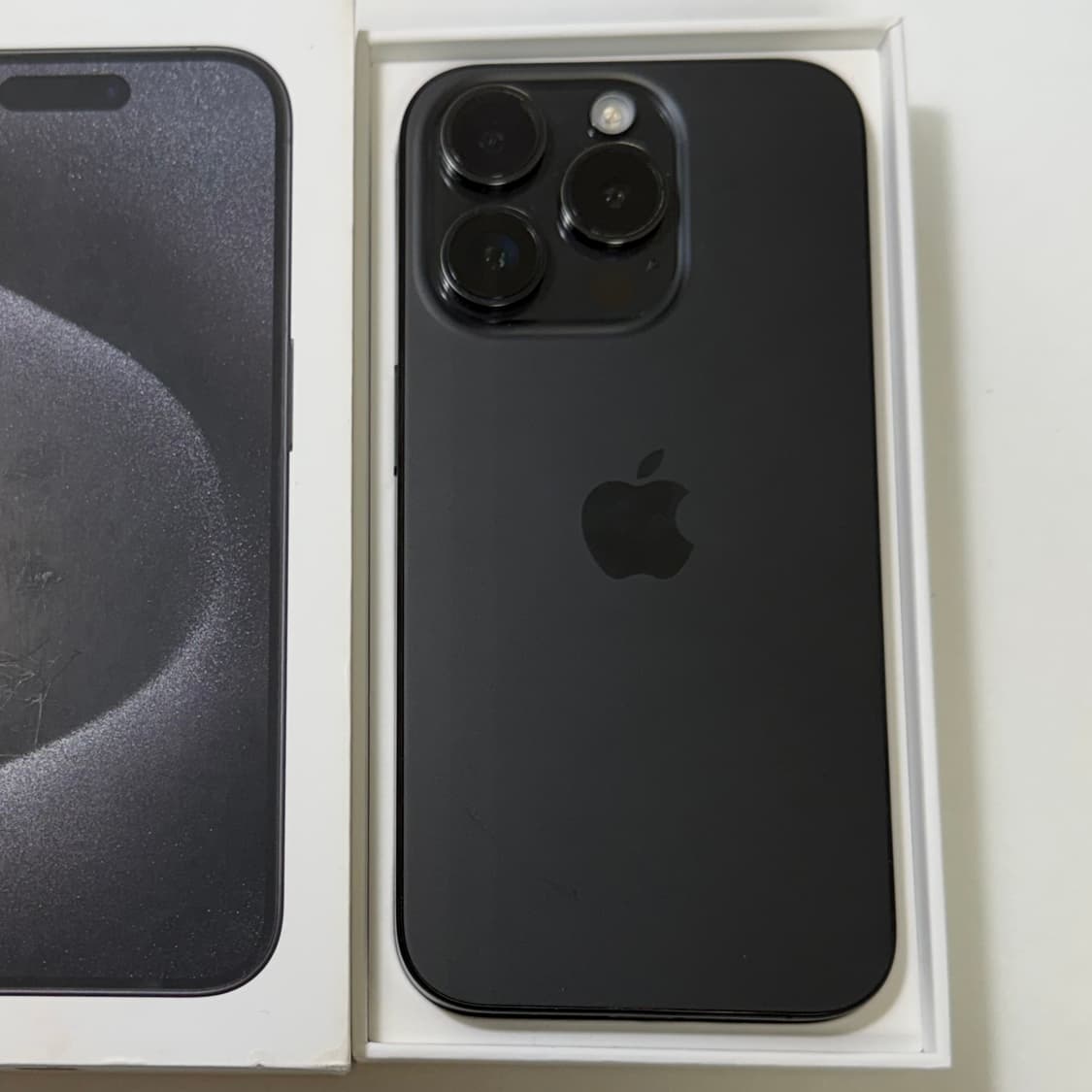 아이폰 15PRO 블랙 128GB 상품이미지3