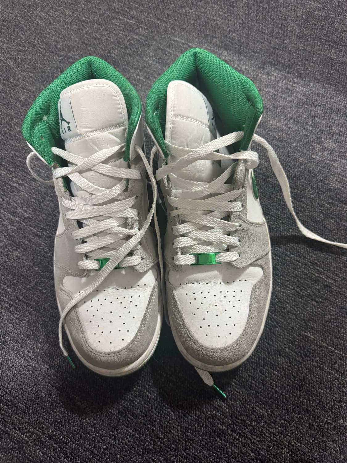 에어 조던 1 미드 SE 파인 그린 라이트 스모크 그레이 상품이미지2