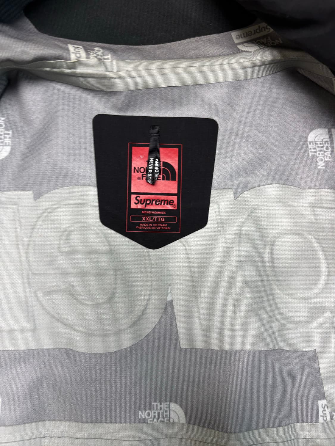 슈프림 x 노스페이스 테입드 심 쉘 자켓 옐로우 - 22FW 상품이미지10