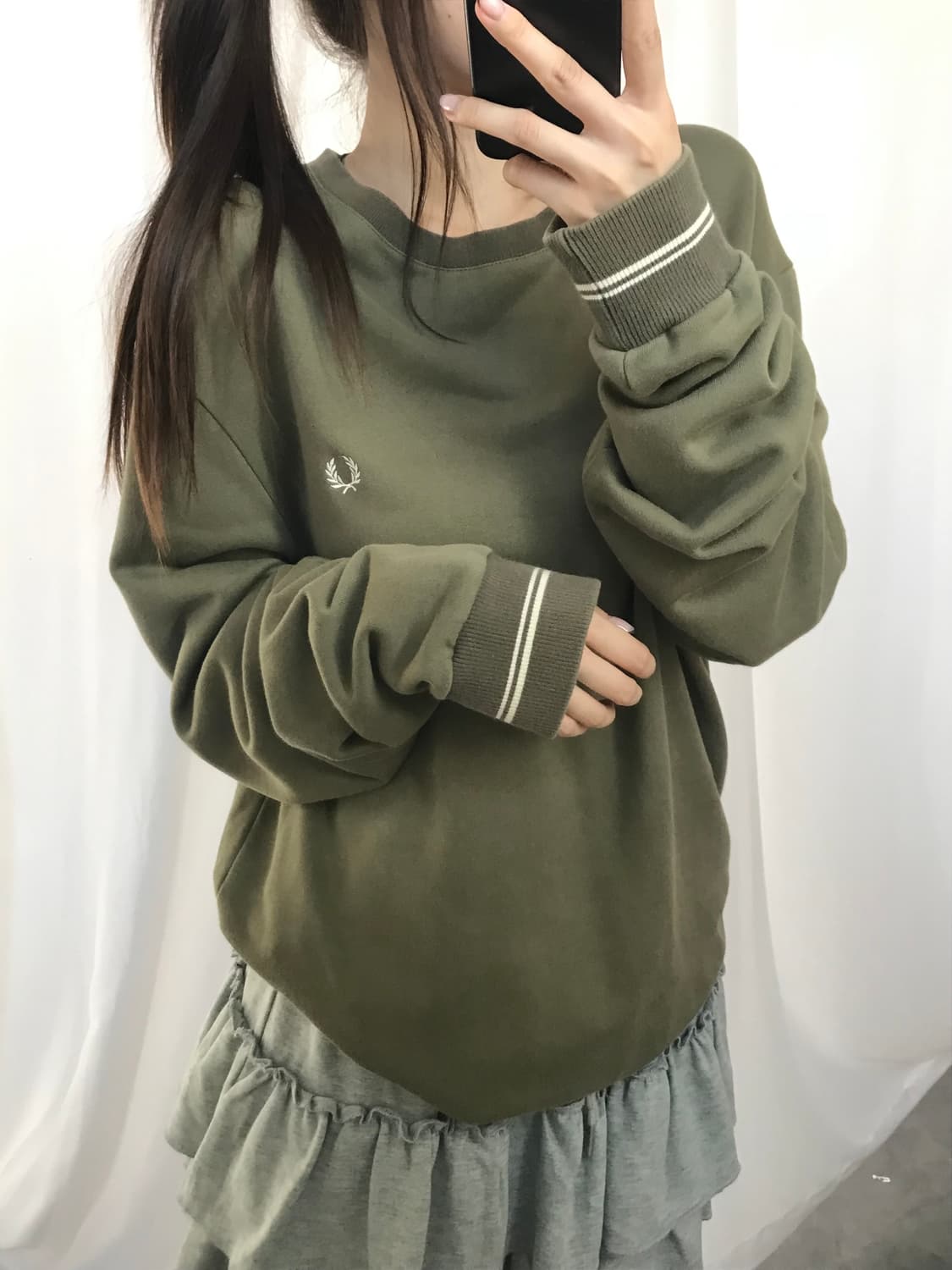 Fred Perry 프레드페리 월계수로고 카키컬러 맨투맨 상품이미지1