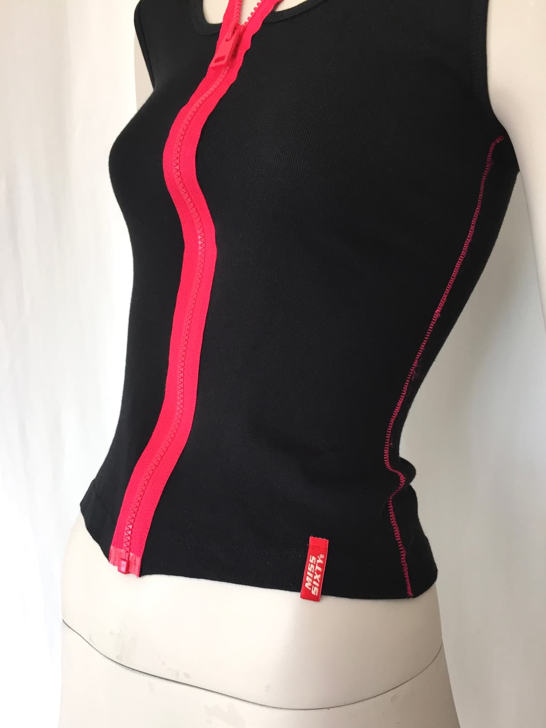 Miss-sixty Italy zipper halter Top 상품이미지7