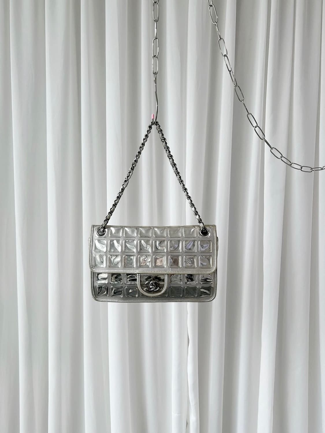 샤넬 실버 아이스 큐브 플랩백 리미티드 에디션 상품이미지1