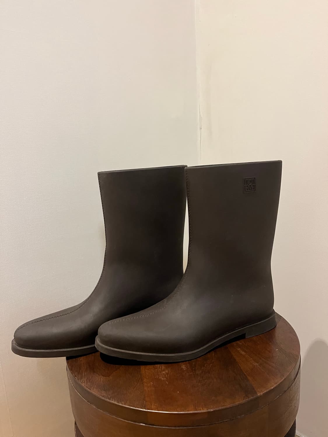 Toteme 래인부츠(브라운) 상품이미지1