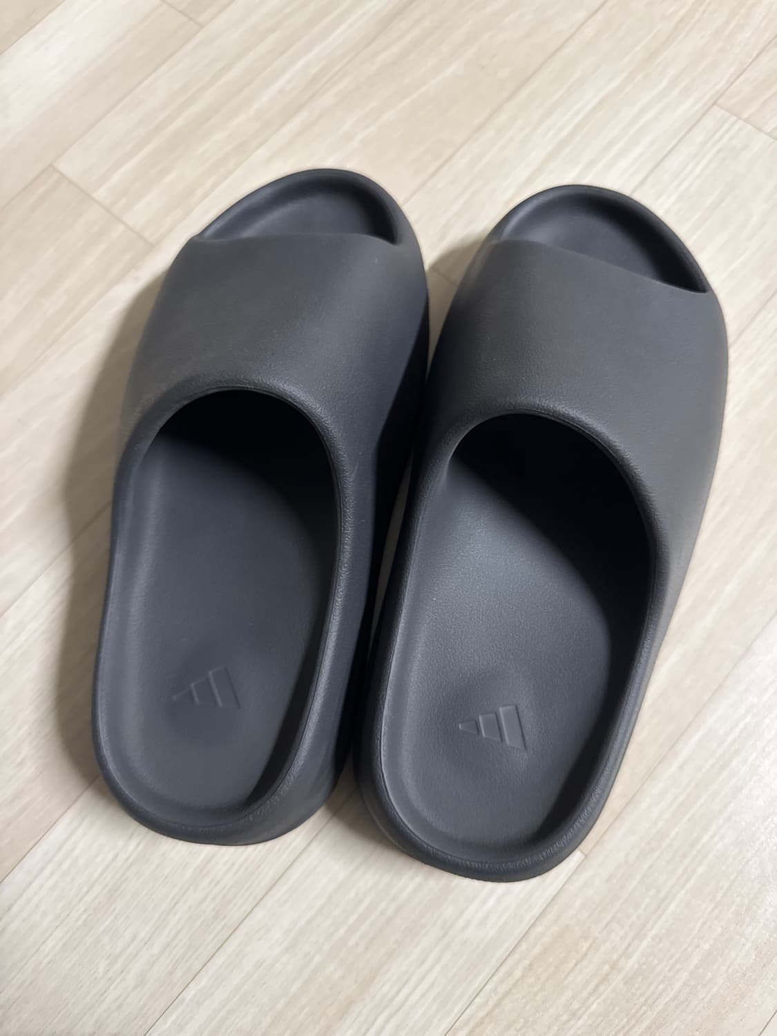 아디다스 이지 슬라이드 오닉스 275 상품이미지3