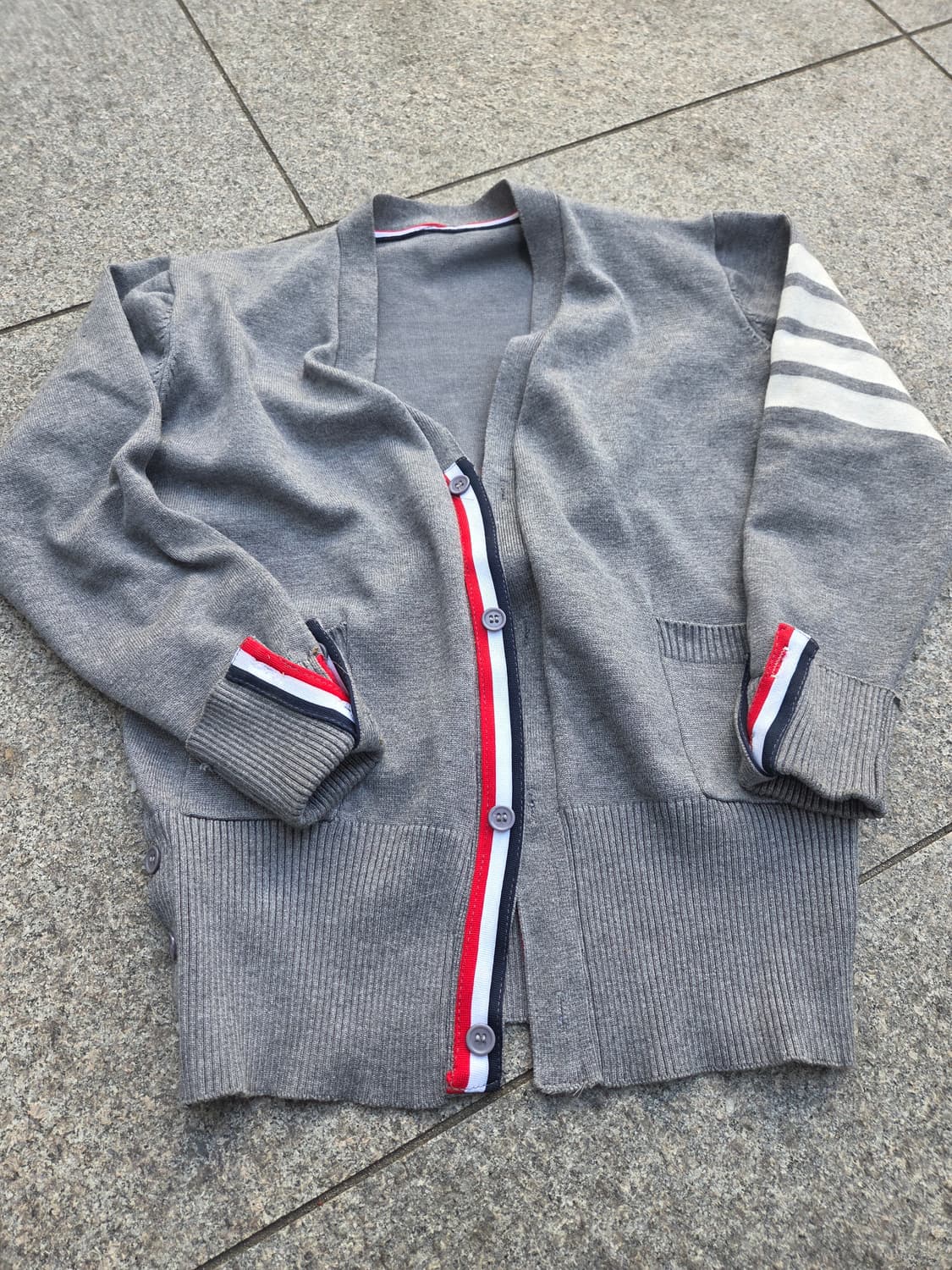 톰 브라운 가디건 상품이미지1