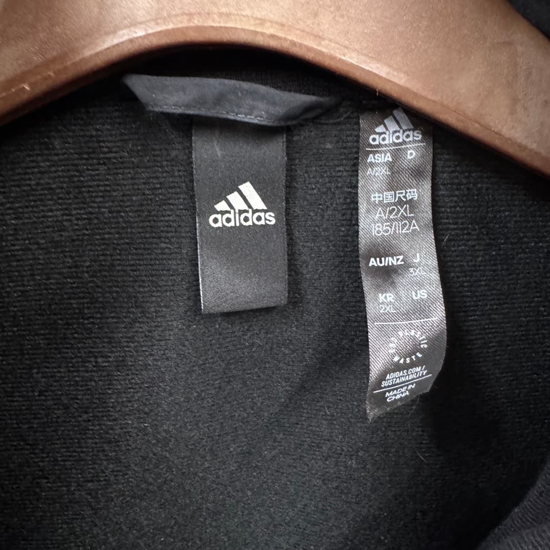 아디다스 워드 우븐 자켓 후면 프린팅 포인트 블랙 베이지 상품이미지6