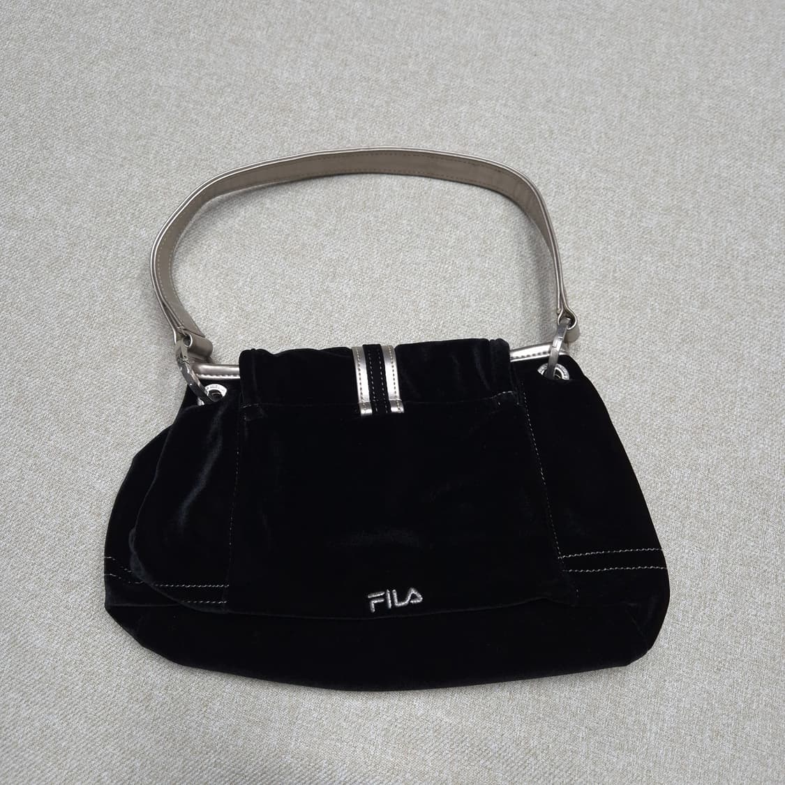 필라 클래식 가방 상품이미지2