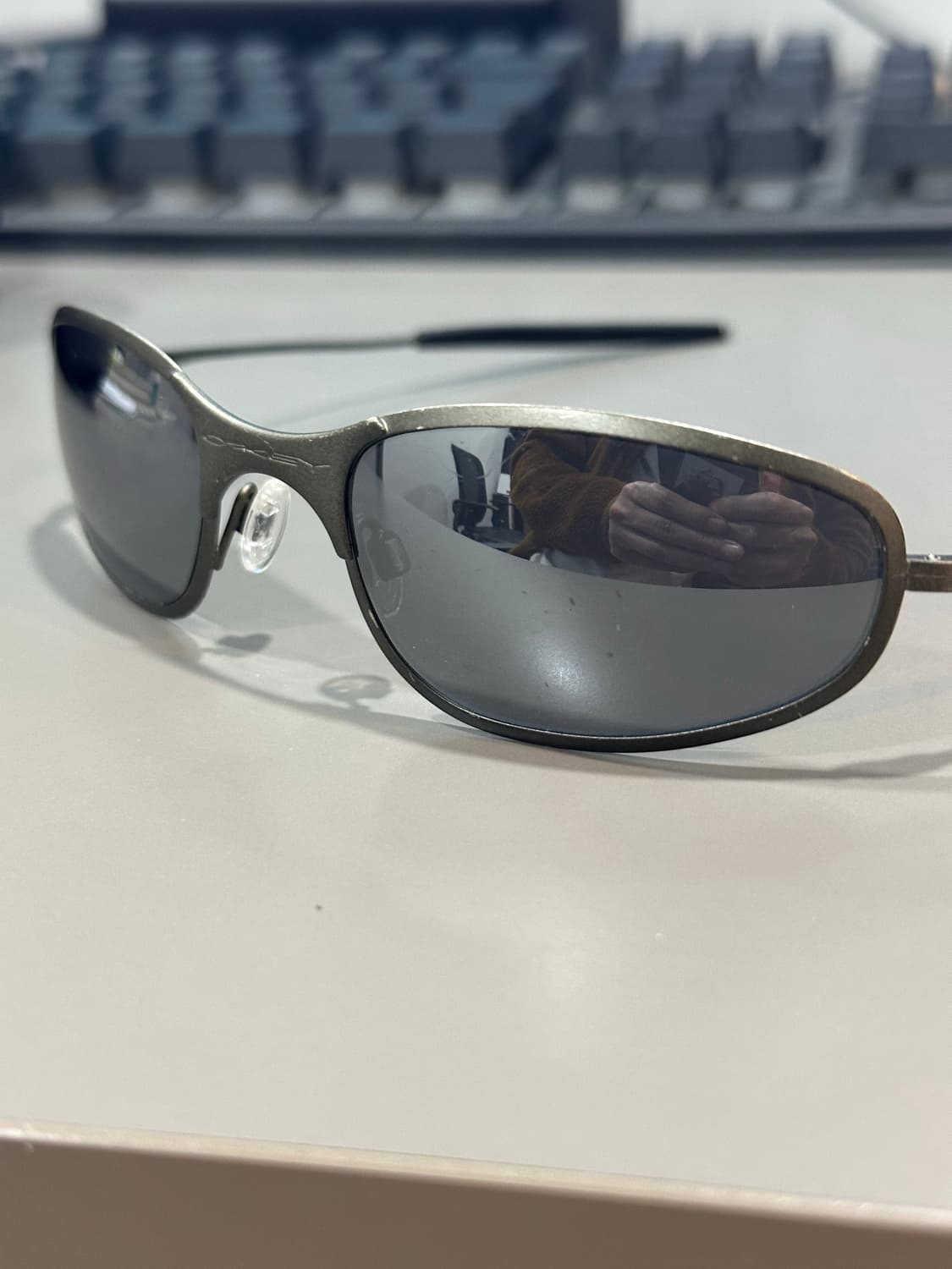 오클리 A-Wire 2.0 카본프레임 블랙이리듐 상품이미지2