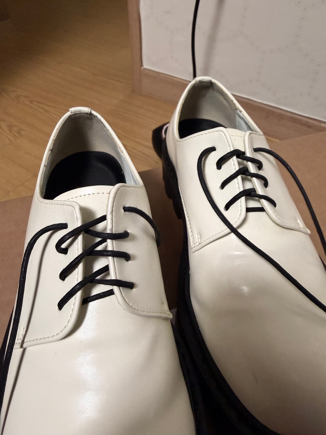 22년 위더로드 스완 4홀 더비슈즈 260mm 새상품 상품이미지2