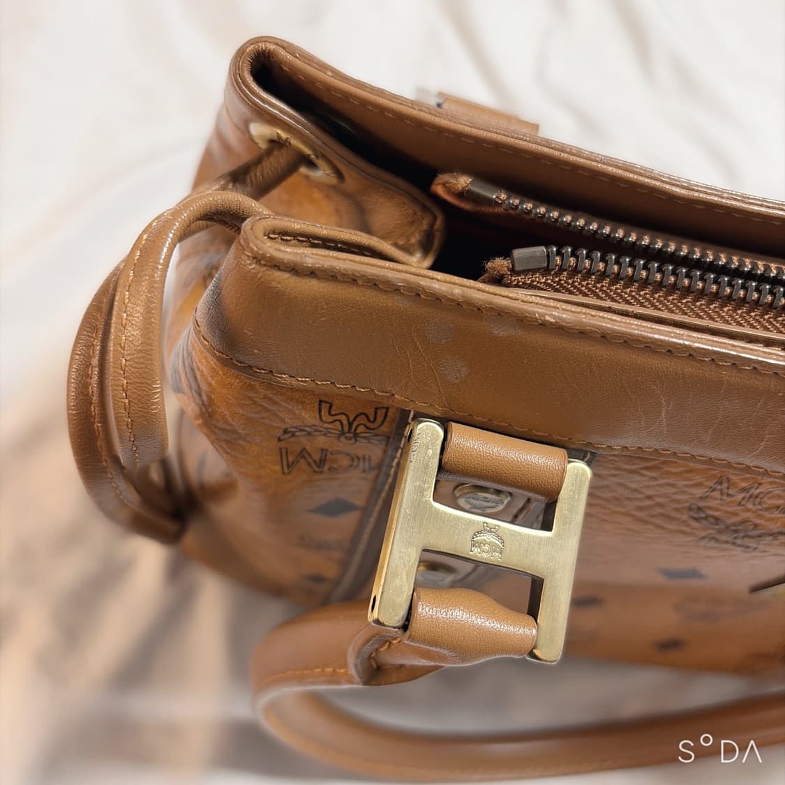 MCM 엠씨엠 로고 패턴 토트백 브라운 상품이미지8