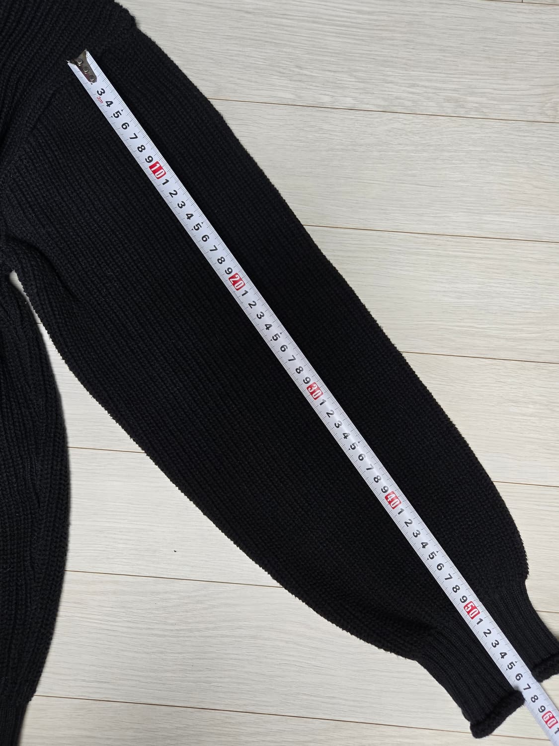  우알롱(Wooalong)의 호프트리 트랙해치 니트 상품이미지6